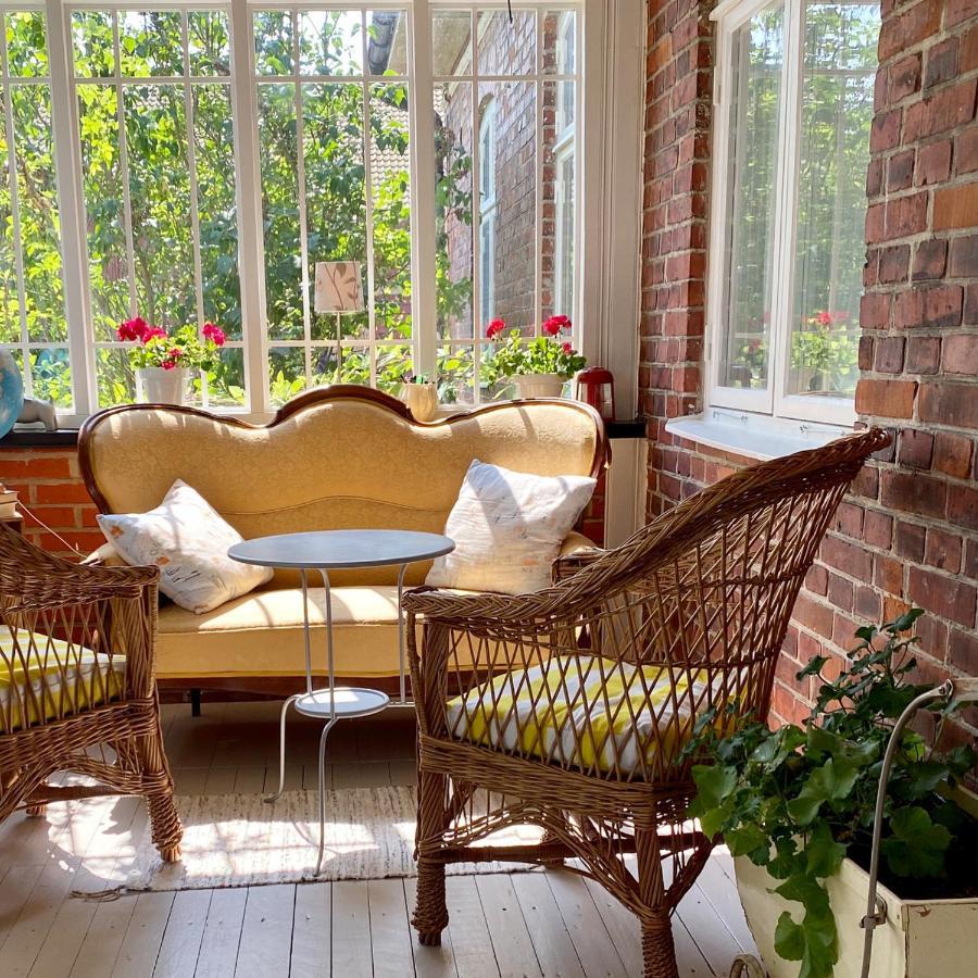 Villa Sandby B&B Borrby Екстериор снимка